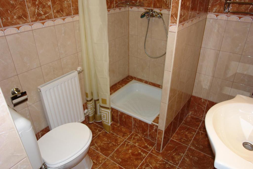 Holdlux Apartmanok Sarvar Room photo