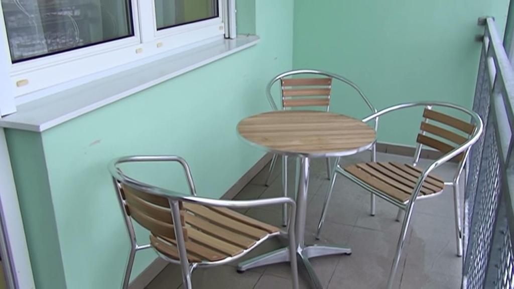 Holdlux Apartmanok Sarvar Room photo